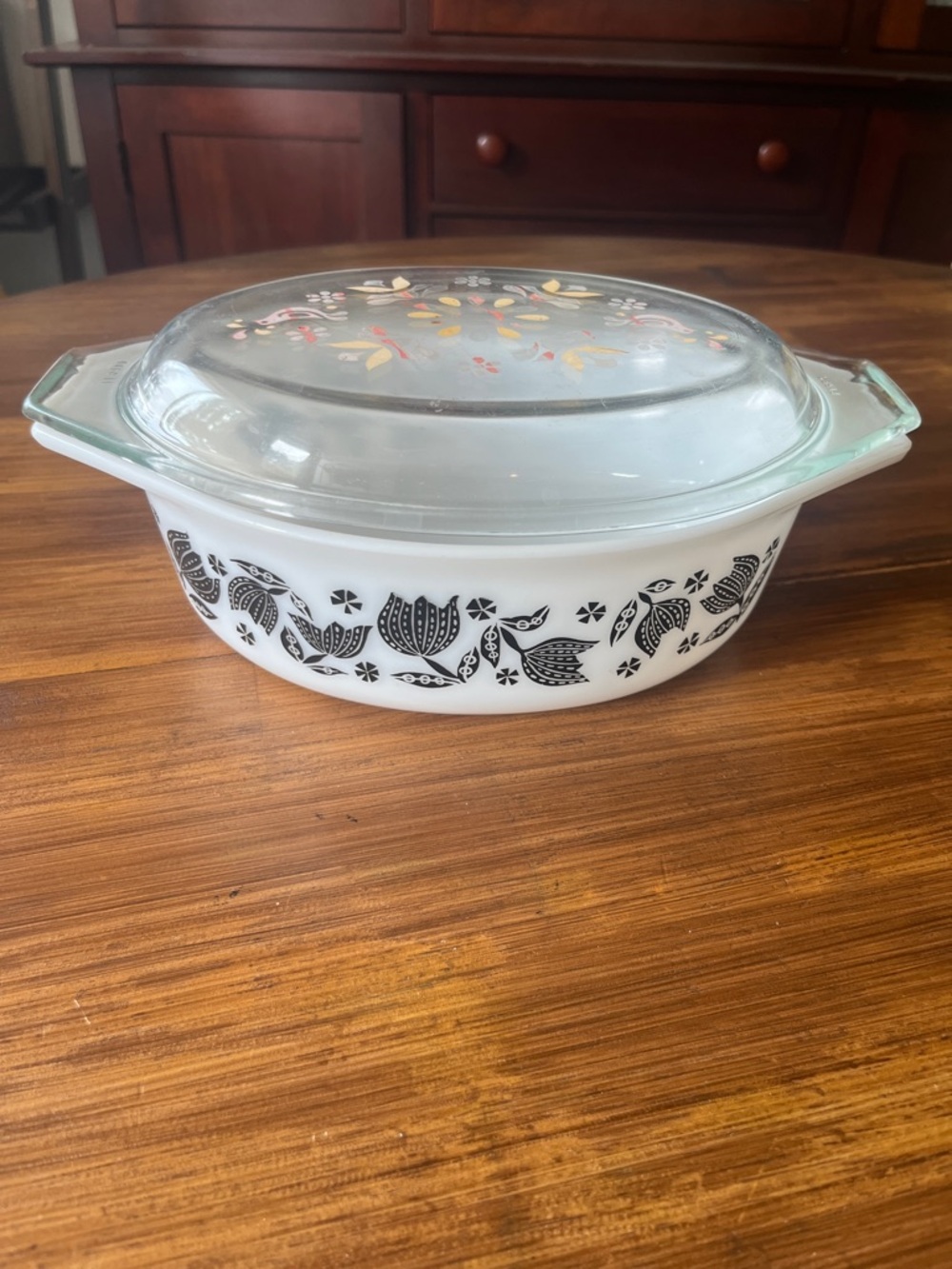Rare Vintage Pyrex Black Tulip 1.5 Quart Casserole Dish